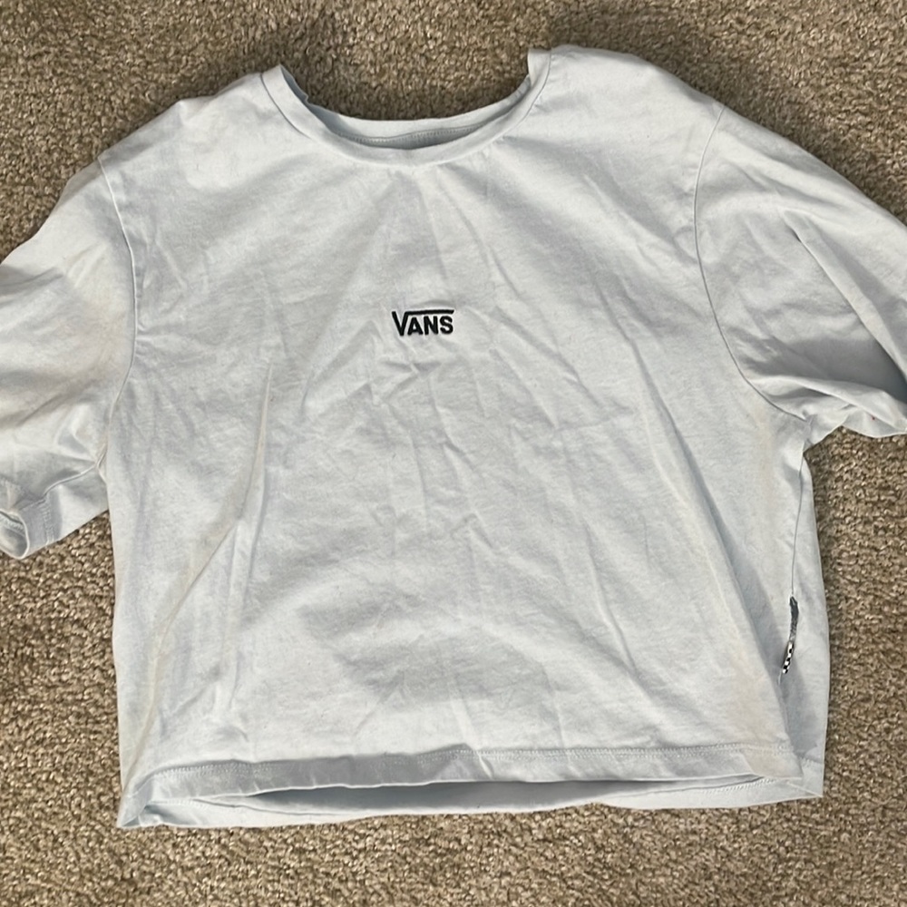 vans off the wall light blue cropped shirt